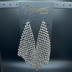 NWT- Thalia Sodi Rhinestone Crystal Triangle Mesh Post Dangle Statement Earring